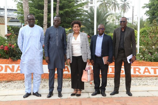 Visite de courtoisie de son Excellence, Madame Maydolis Barabara Sosa HILTON Ambassadeur de la République de CUBA